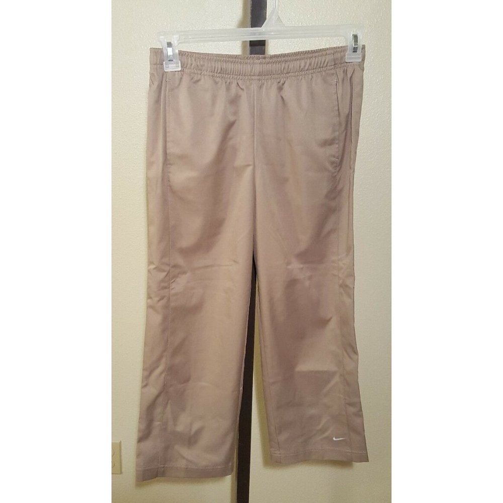 SOLD Nike Cropped Pants S 4/6 Khaki Beige Capri Stretch